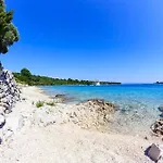 Villa Beachfront House Dalmatino Trogir With Pool On Ciovo