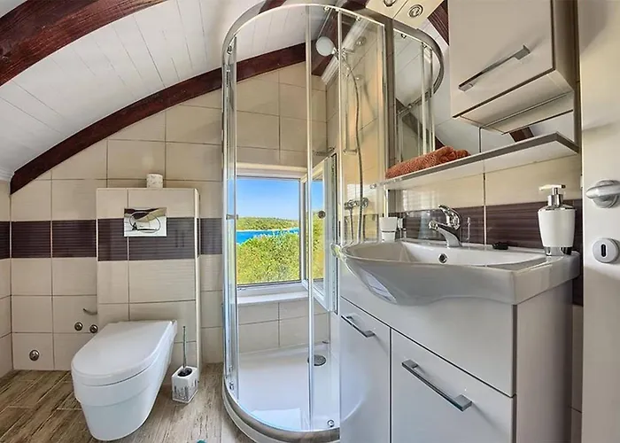 Villa Beachfront House Dalmatino Trogir With Pool On Ciovo Trogir