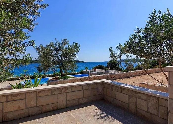 Beachfront House Dalmatino Trogir With Pool On Ciovo Villa