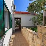 Beachfront House Dalmatino Trogir With Pool On Ciovo ヴィラ *