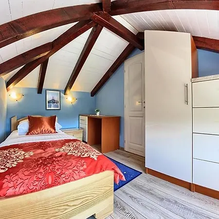 Luxury Beachfront Dalmatino: Private Pool Retreat In *