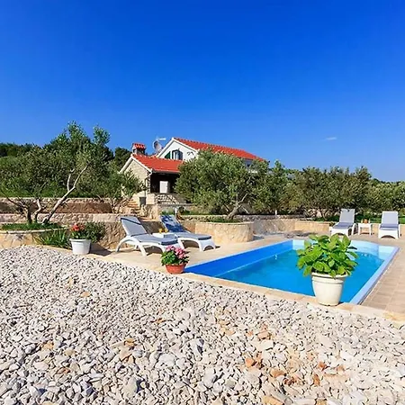 ヴィラ Beachfront House Dalmatino Trogir With Pool On Ciovo