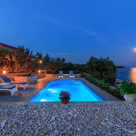 Beachfront House Dalmatino With Pool On Ciovo Villa *