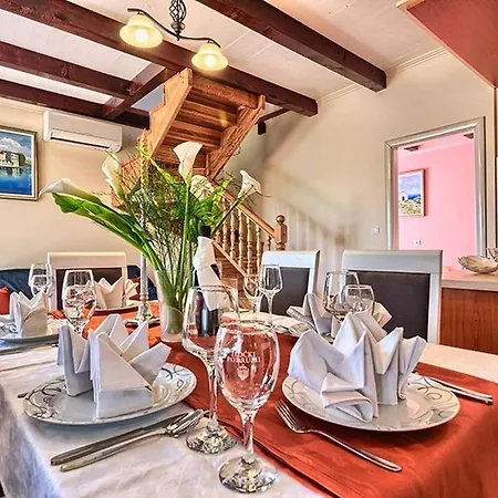 Beachfront House Dalmatino With Pool On Ciovo Villa Trogir