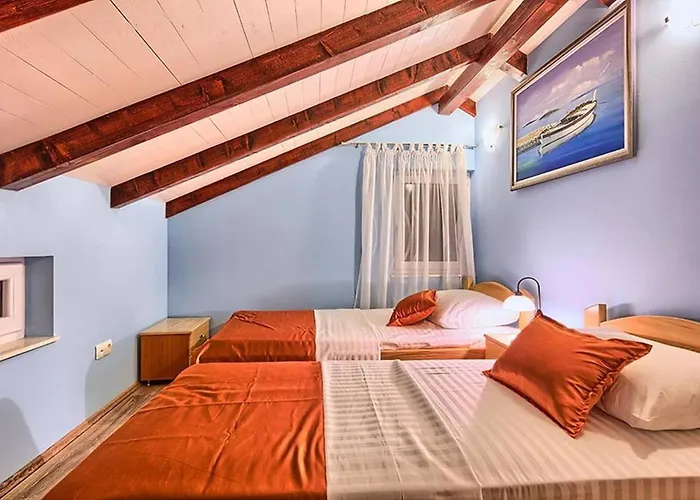 Beachfront House Dalmatino Trogir With Pool On Ciovo Villa