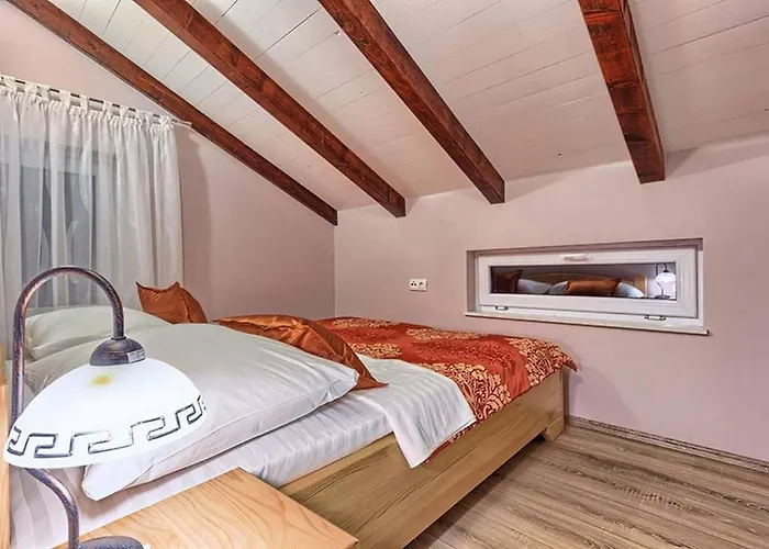Beachfront House Dalmatino Trogir With Pool On Ciovo