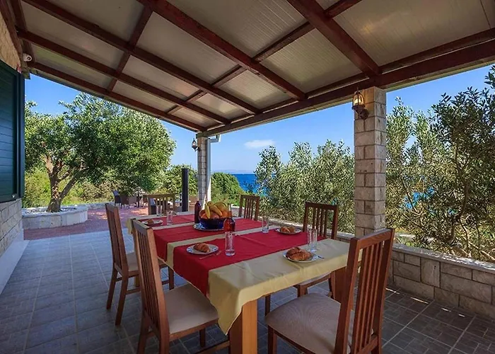Villa Beachfront House Dalmatino Trogir With Pool On Ciovo Trogir