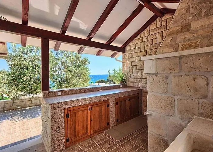 Villa Beachfront House Dalmatino Trogir With Pool On Ciovo