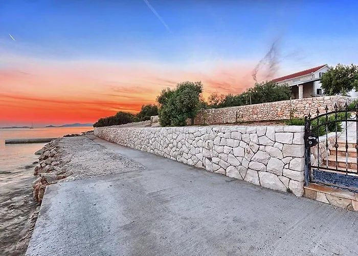 Villa Beachfront House Dalmatino Trogir With Pool On Ciovo Trogir