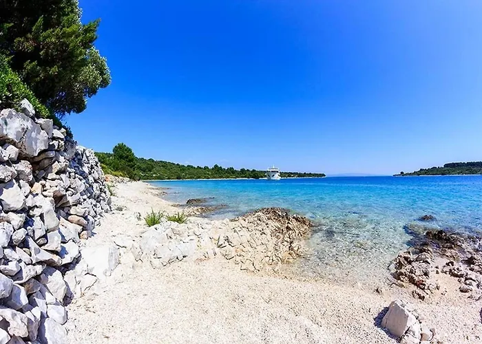 Villa Beachfront House Dalmatino Trogir With Pool On Ciovo