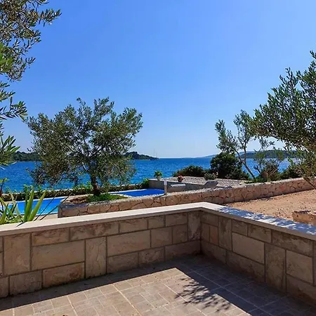 Beachfront House Dalmatino With Pool On Ciovo Villa