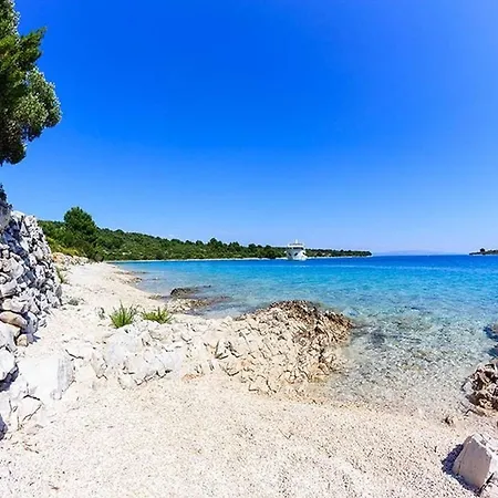 Villa Beachfront House Dalmatino With Pool On Ciovo